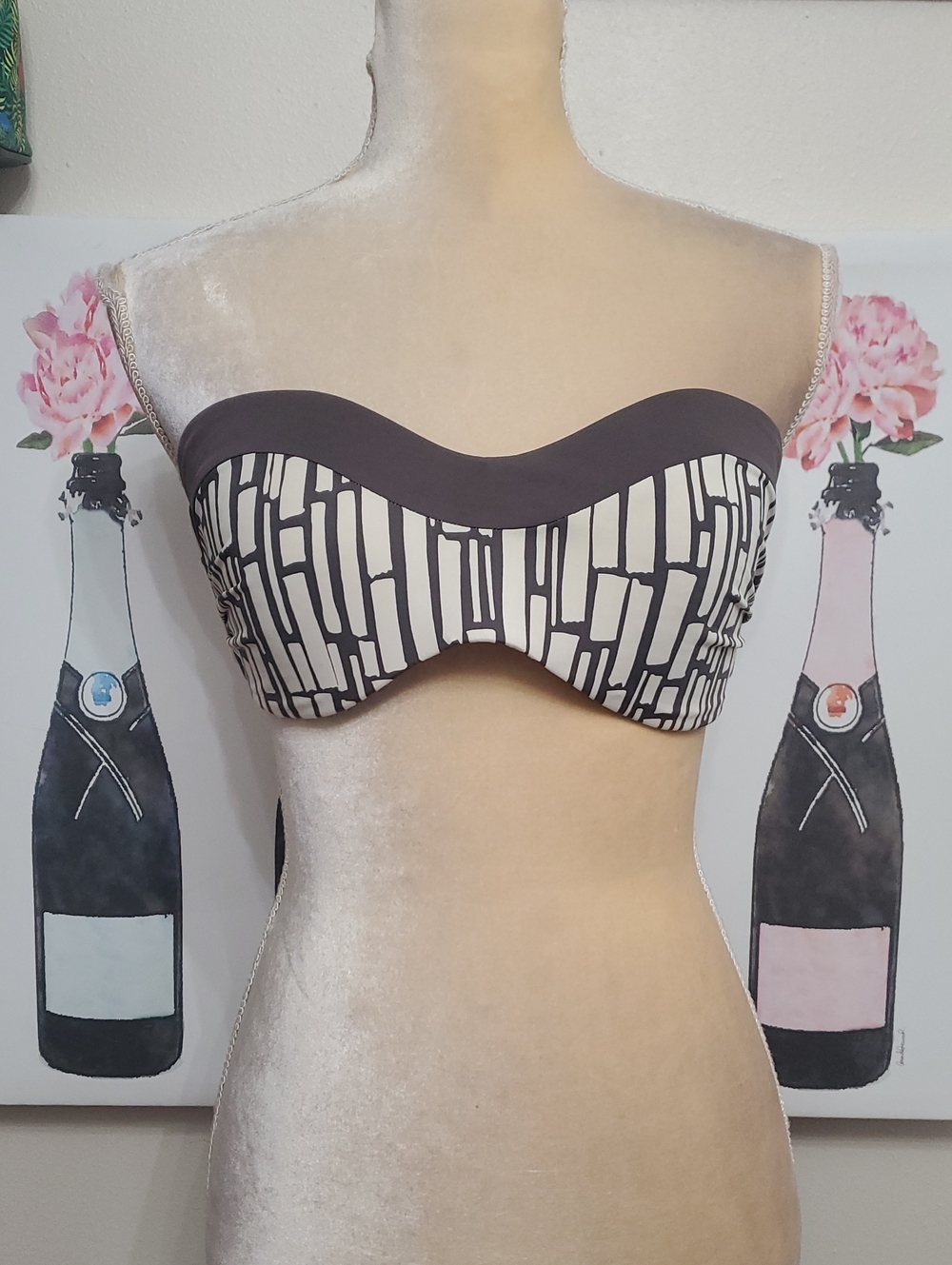 Skye Bikini Top Size Medium
